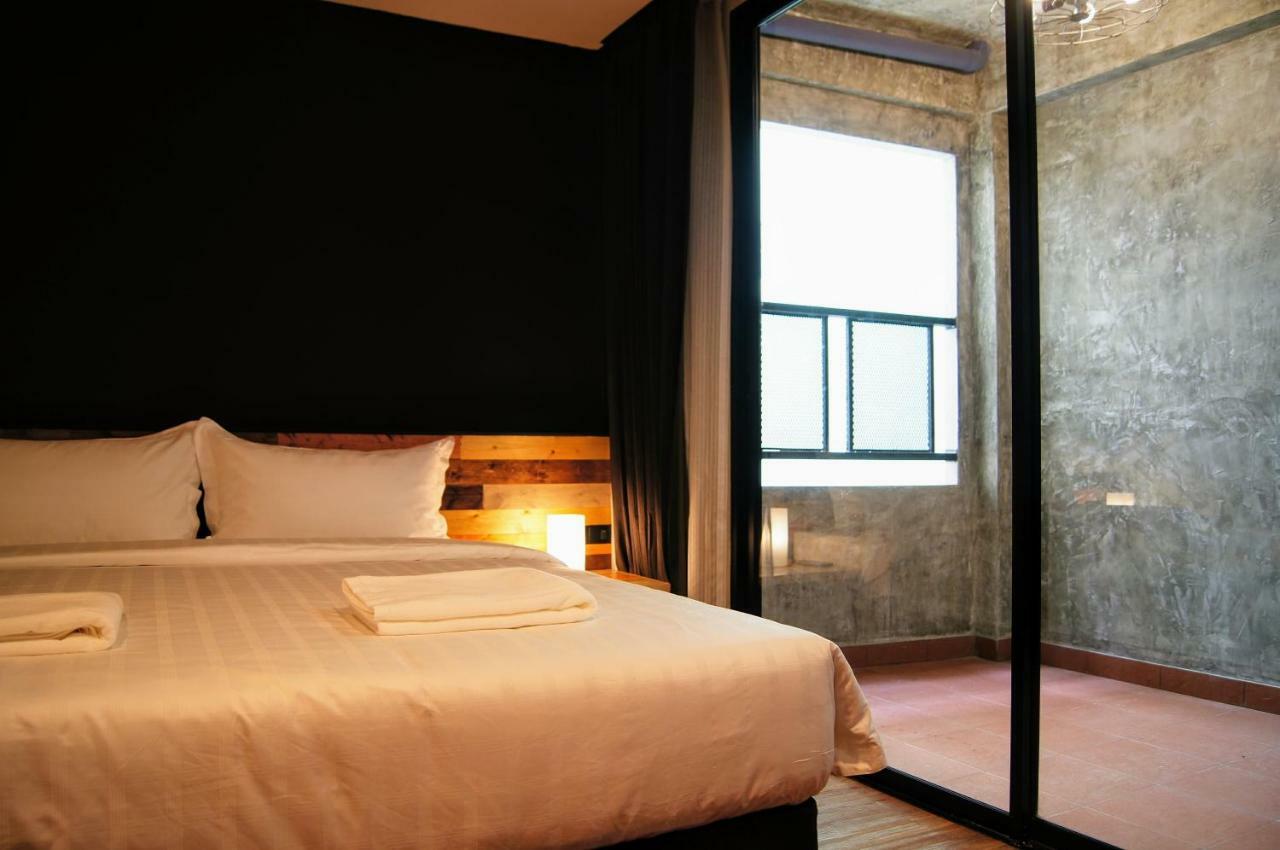 Zleepmotion Bangkok Hostel Exterior foto